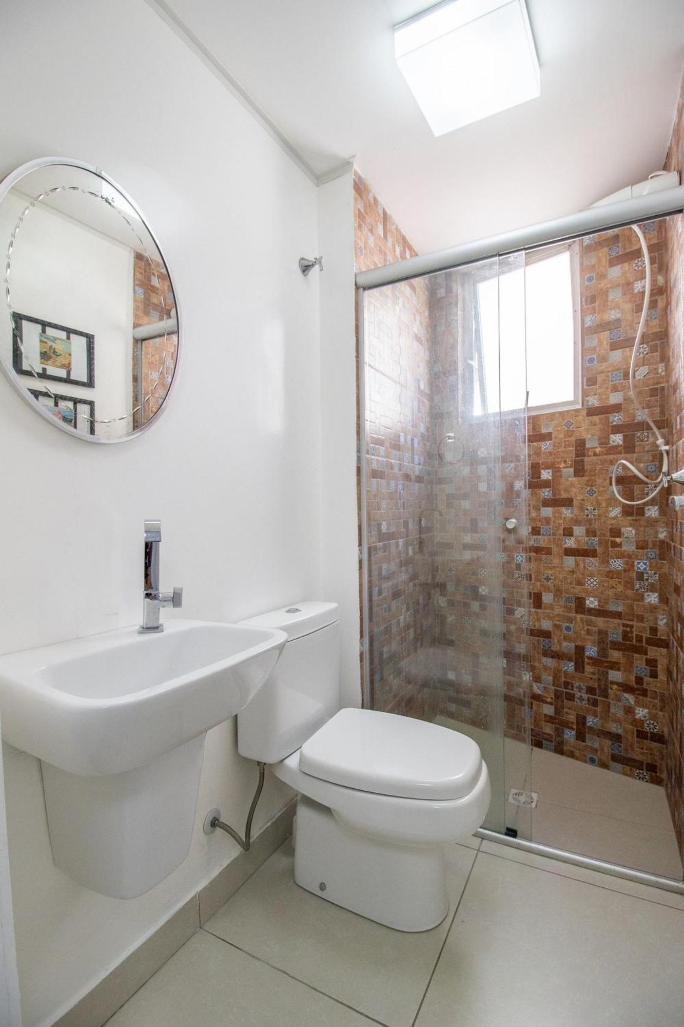 Prg31 - 4 Dr, Prox Ao Shopping Atlantico, Garagem 公寓