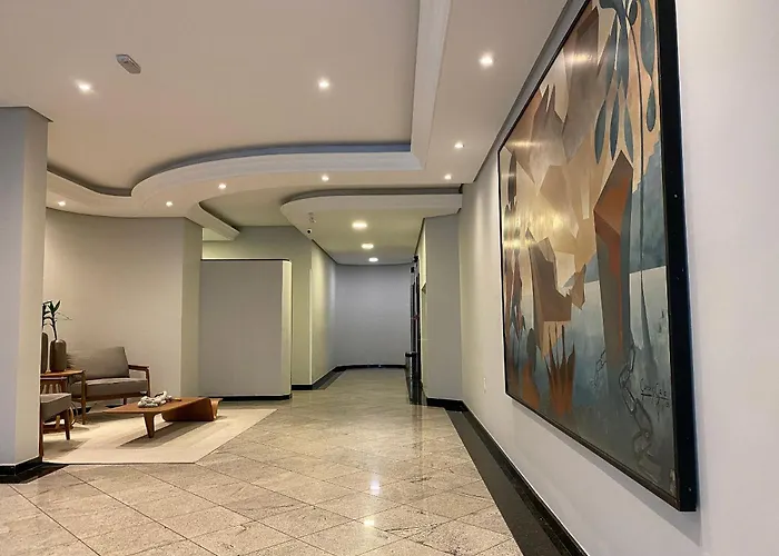Prg31 - 4 Dr, Prox Ao Shopping Atlantico, Garagem
